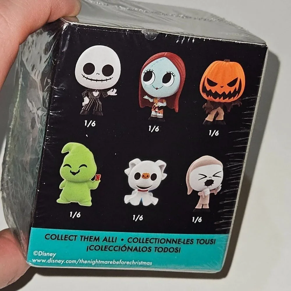 NEW Disney Nightmare Before Christmas BLIND BOX Mystery Mini Vinyl Figurine